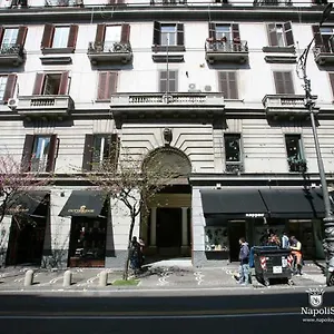 3* Pensión Napoli's Gold